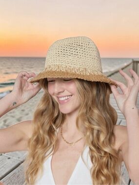 Eugenia Kim BAILEY Paper Crochet Bucket Hat - Ivory/Natural BRAND NEW $165 MSRP